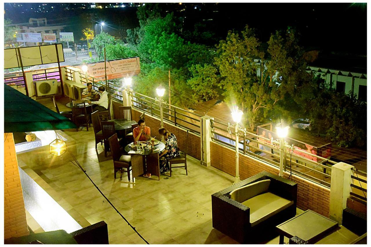 Hotel Midtown Grand Kota  Zewnętrze zdjęcie